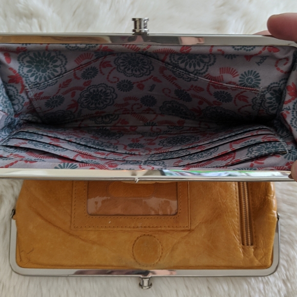 Hobo Wallet - Picture 4 of 8